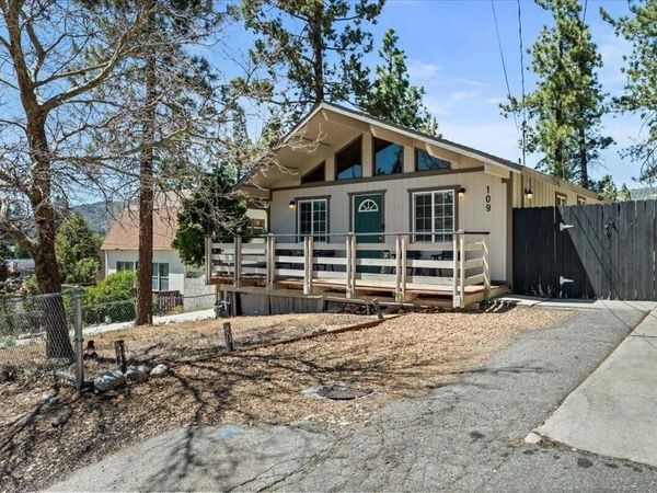 109 E Country Club Boulevard, Big Bear, CA 92314