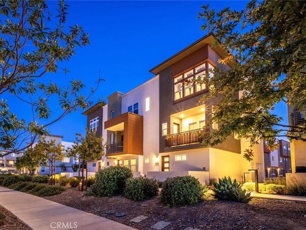 27562 Sparrow Court, Valencia, CA 91381