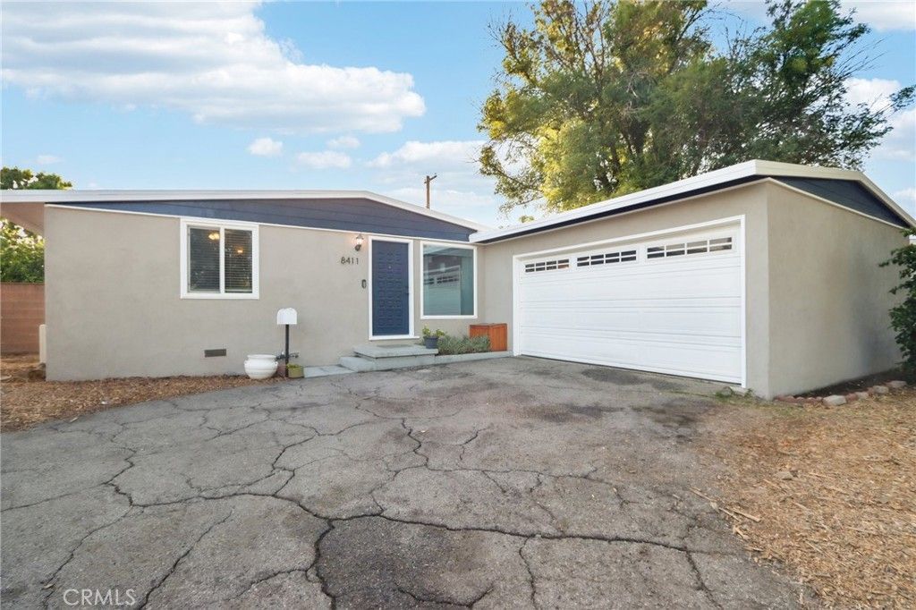 8411 Mammoth Avenue, Panorama City, CA 91402 Main Photo