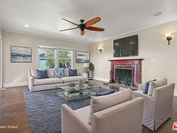 11641 Blythe Street, North Hollywood, CA 91605