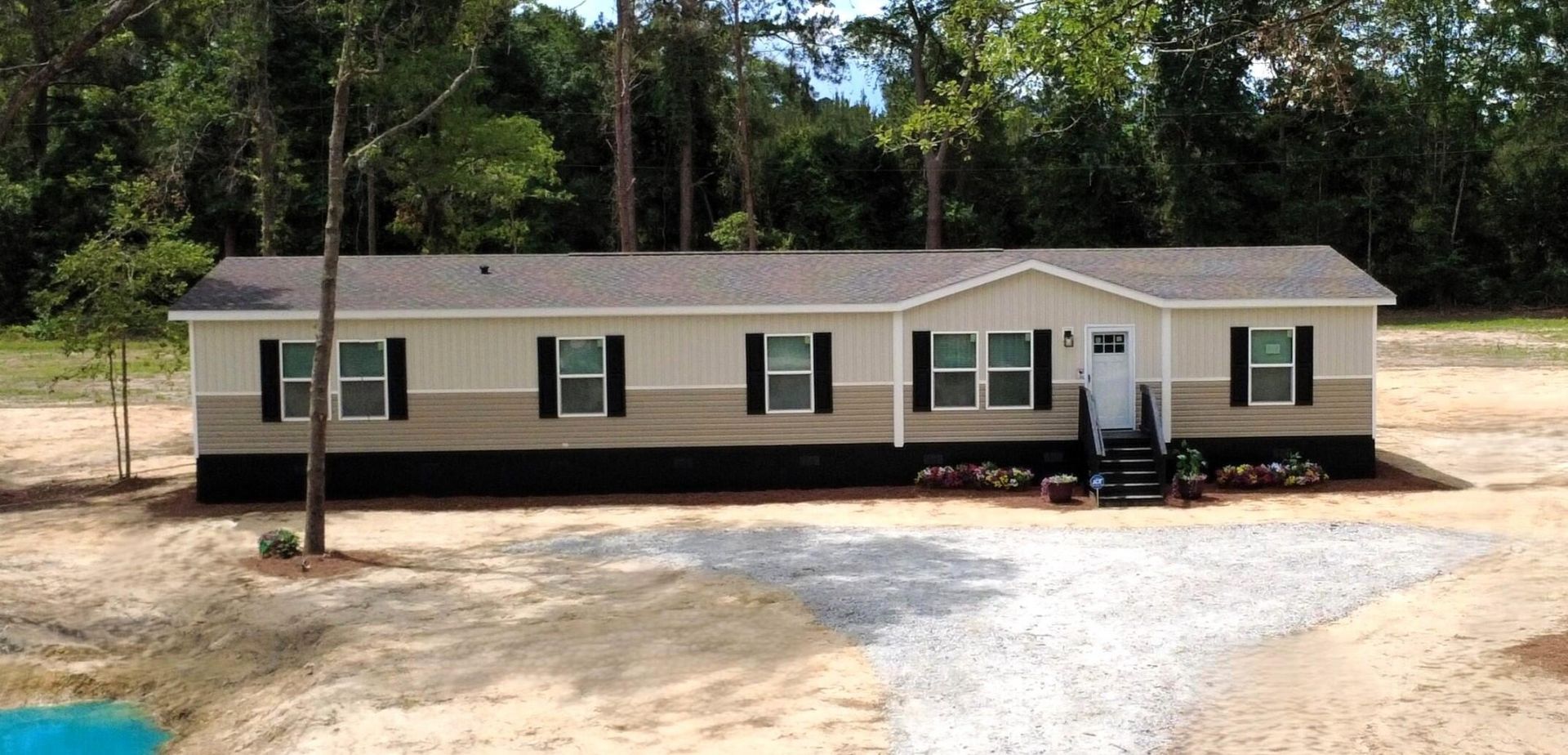 215 Cottonwood Lane Photo 4