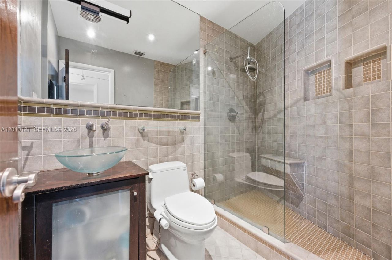1118 NW 16th St , Fort Lauderdale, FL 33311 Photo