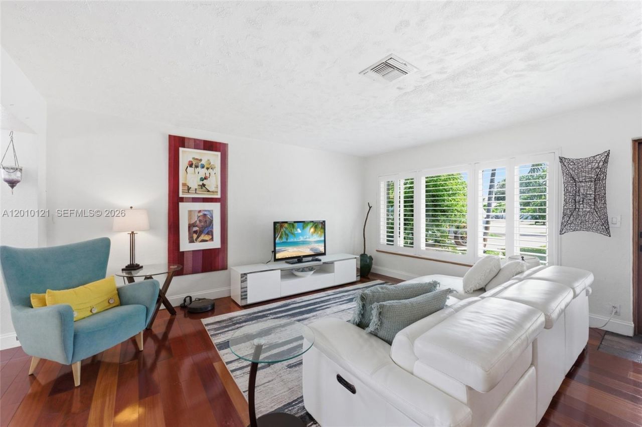 1118 NW 16th St , Fort Lauderdale, FL 33311 Photo