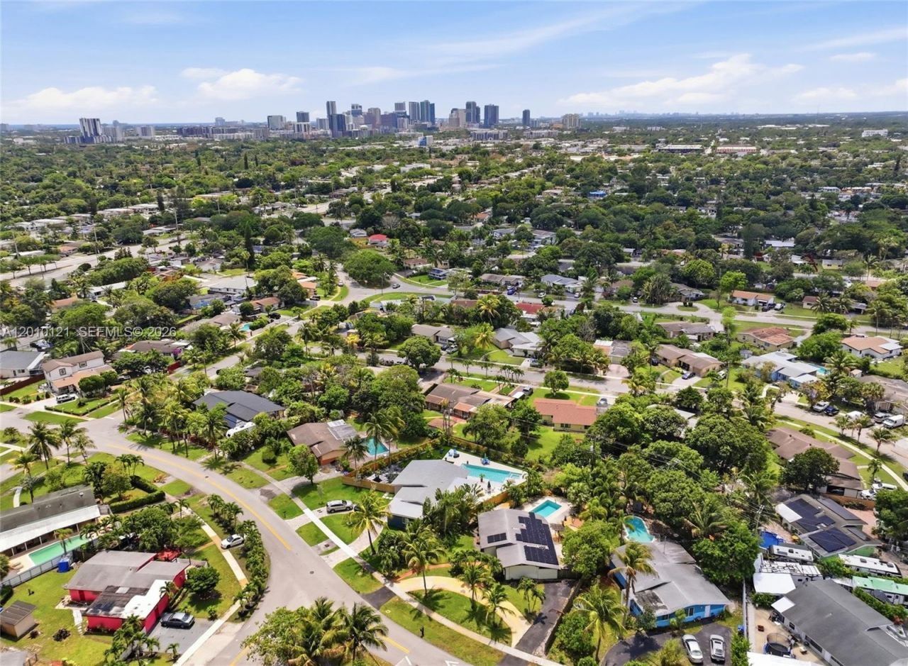 1118 NW 16th St , Fort Lauderdale, FL 33311 Photo