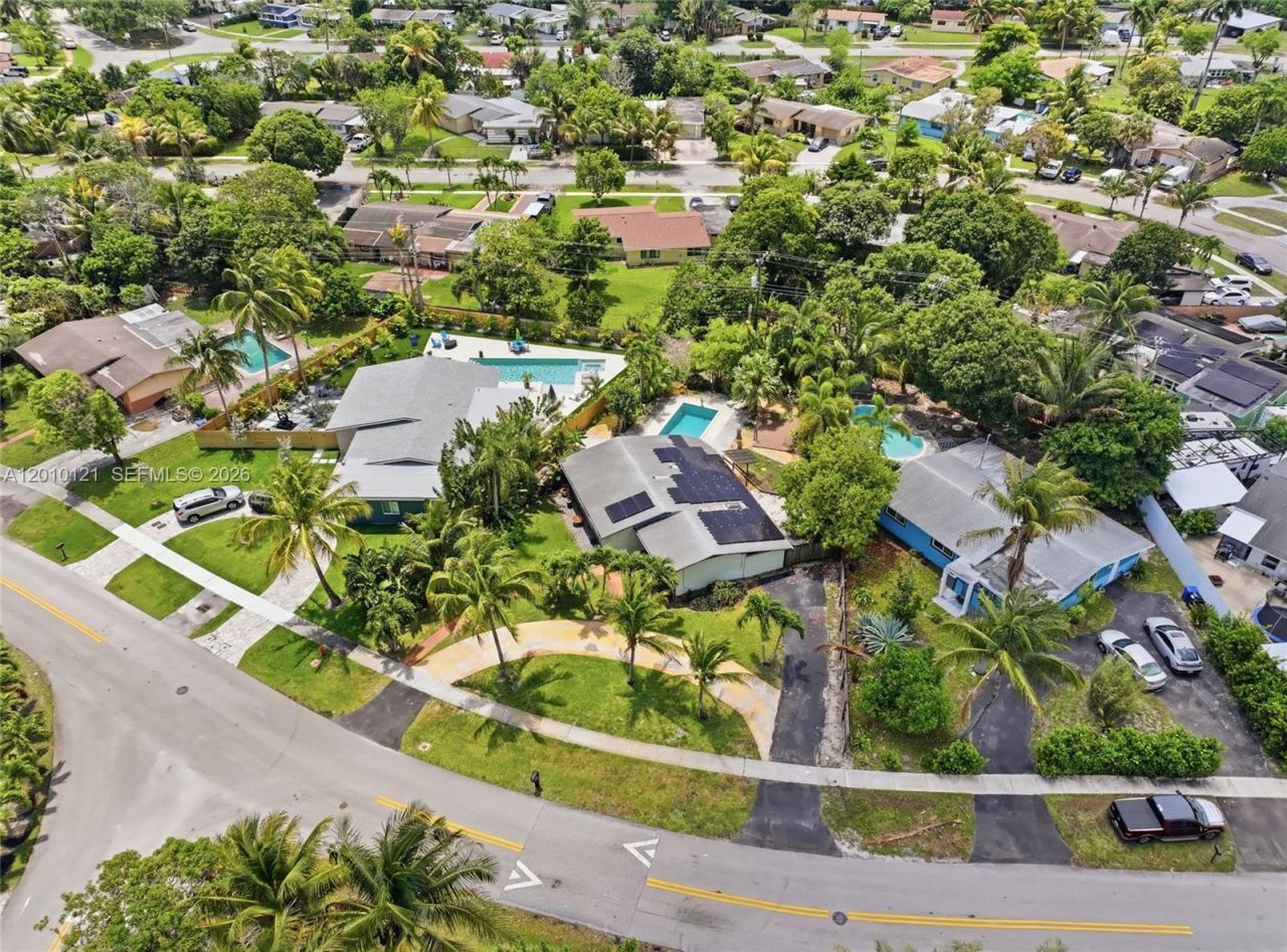 1118 NW 16th St , Fort Lauderdale, FL 33311 Photo
