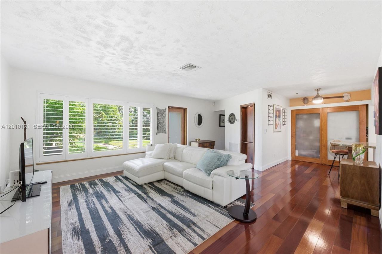 1118 NW 16th St , Fort Lauderdale, FL 33311 Photo