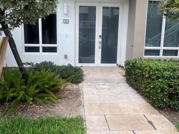 10245 NW 63rd Ter , Unit 103, Doral, FL 33178