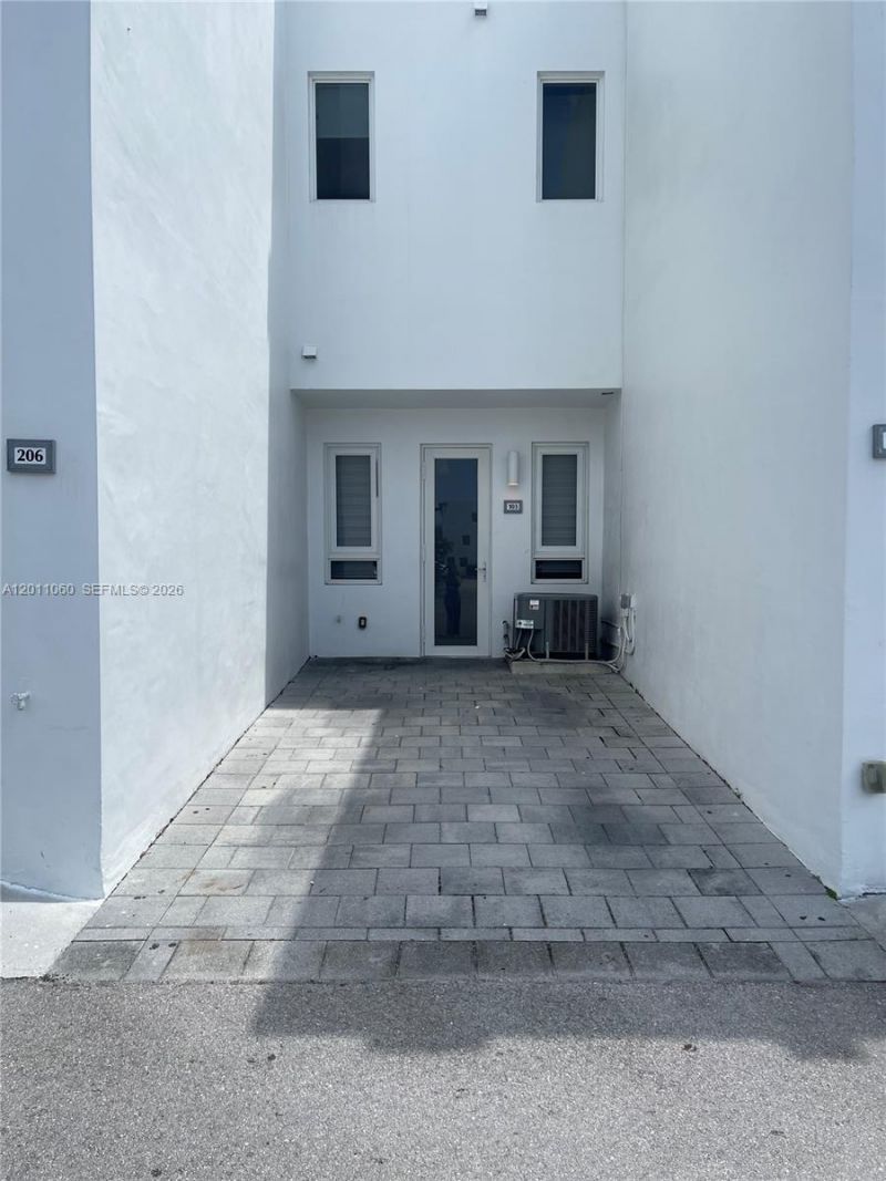 10245 NW 63rd Ter , Unit 103, Doral, FL 33178 Photo