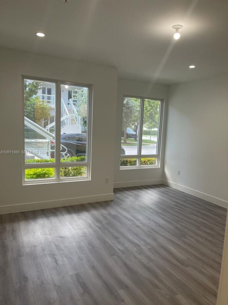 10245 NW 63rd Ter , Unit 103, Doral, FL 33178 Photo