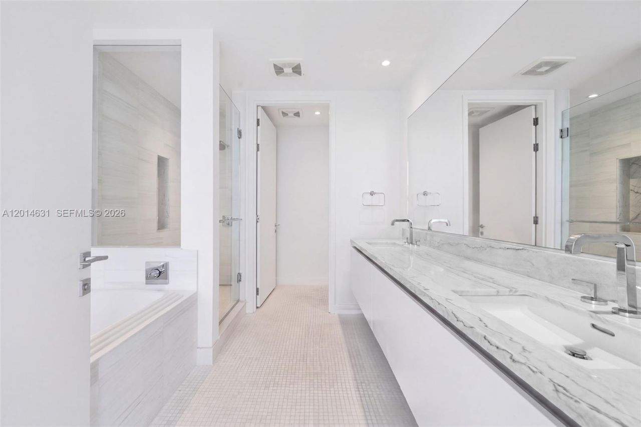 700 NE 26th Ter , Unit 2803, Miami, FL 33137 Photo