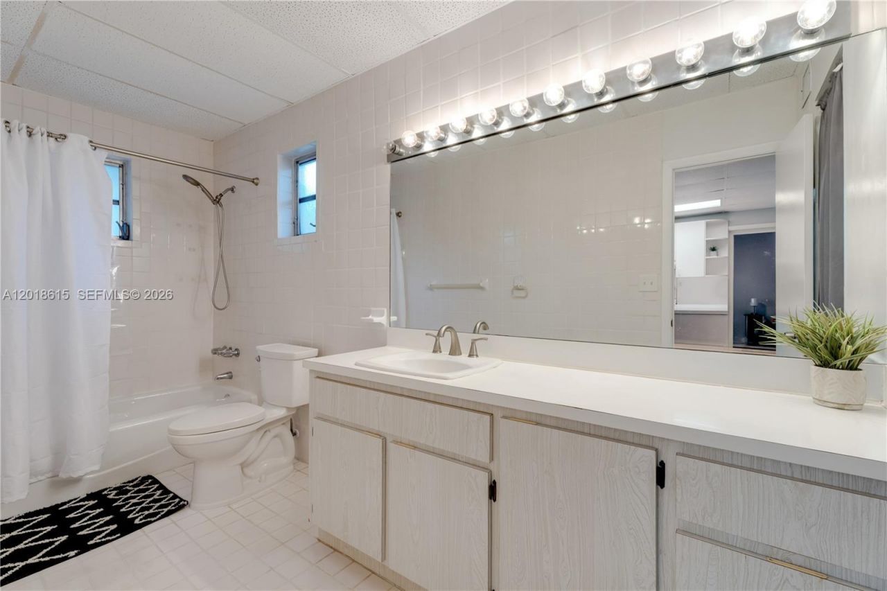 6531 SW 57th Pl, South Miami, FL 33143 Photo