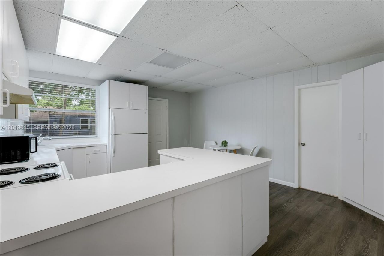 6531 SW 57th Pl, South Miami, FL 33143 Photo