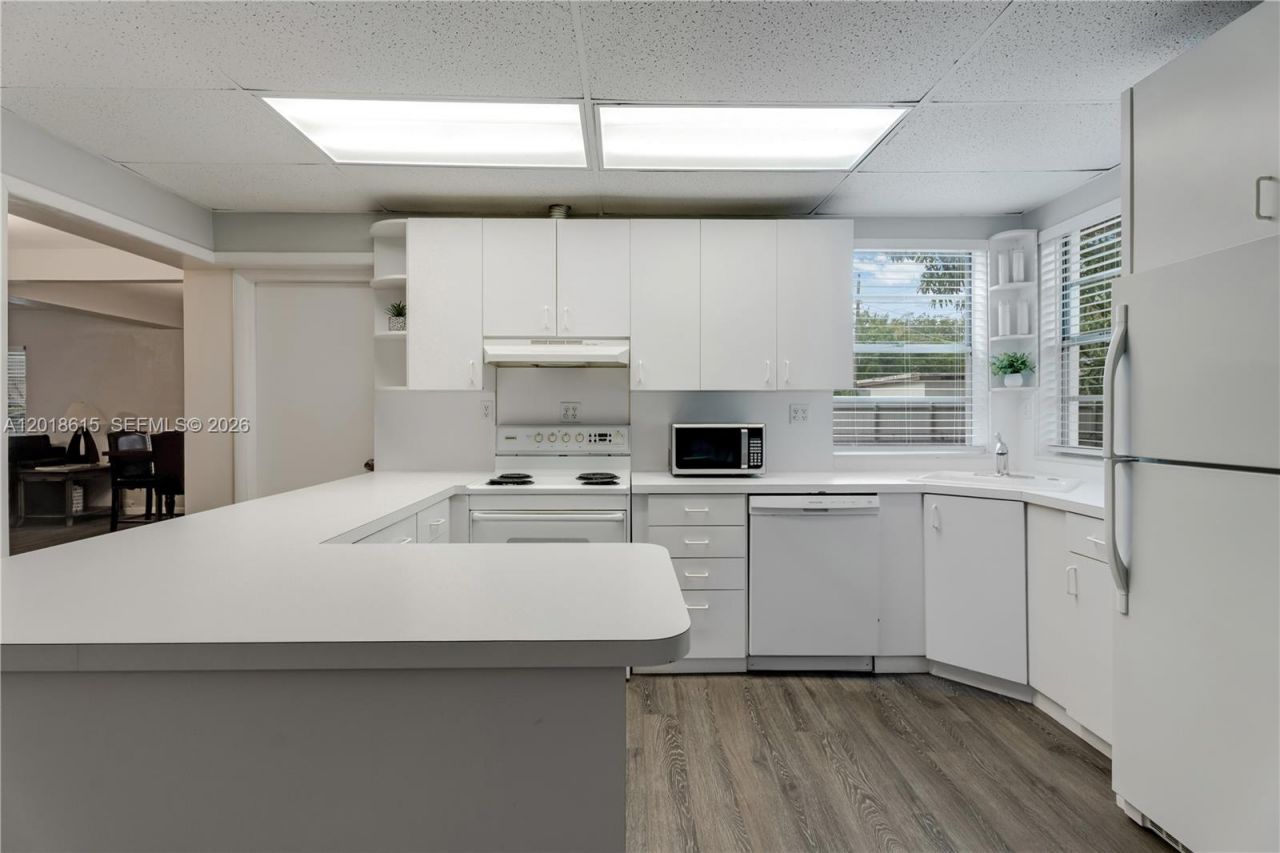 6531 SW 57th Pl, South Miami, FL 33143 Photo