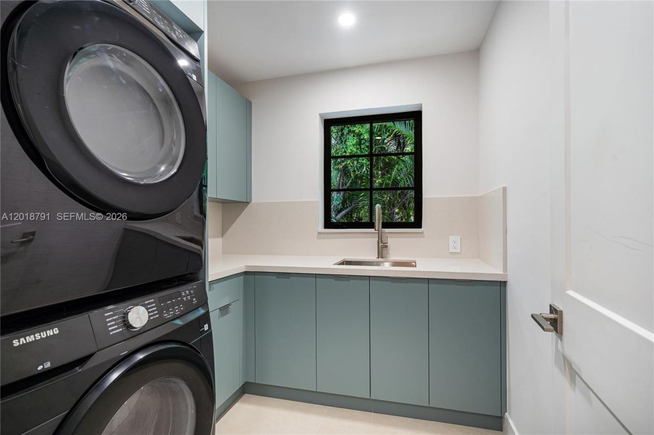 1037 Sevilla Ave , Coral Gables, FL 33134 Photo