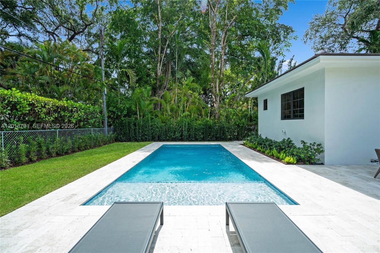 1037 Sevilla Ave , Coral Gables, FL 33134 Photo