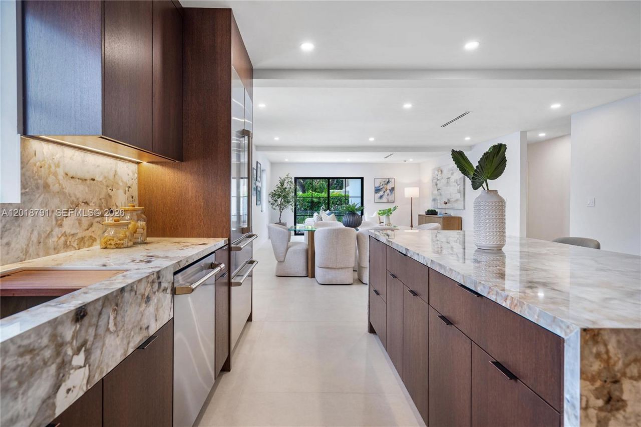 1037 Sevilla Ave , Coral Gables, FL 33134 Photo