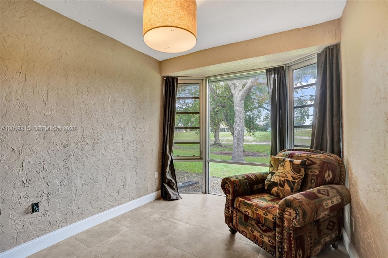 9011 NW 61st St , Tamarac, FL 33321 Photo