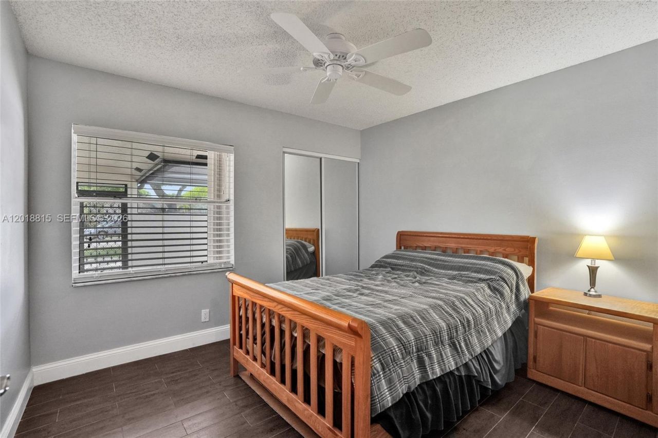 9011 NW 61st St , Tamarac, FL 33321 Photo