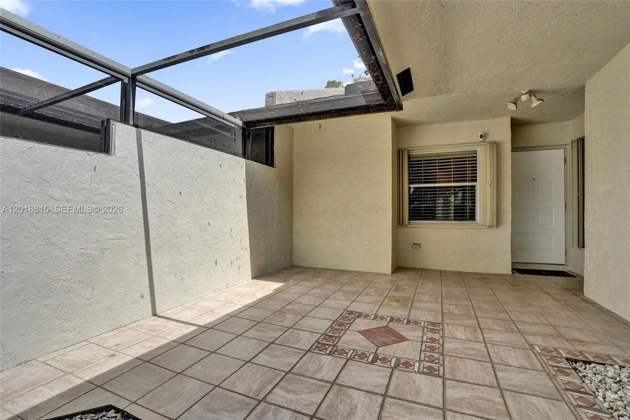 9011 NW 61st St , Tamarac, FL 33321 Photo