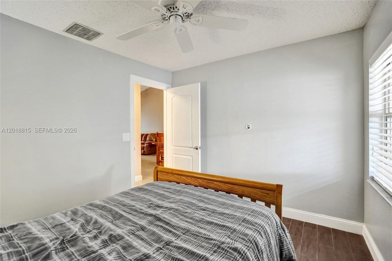 9011 NW 61st St , Tamarac, FL 33321 Photo