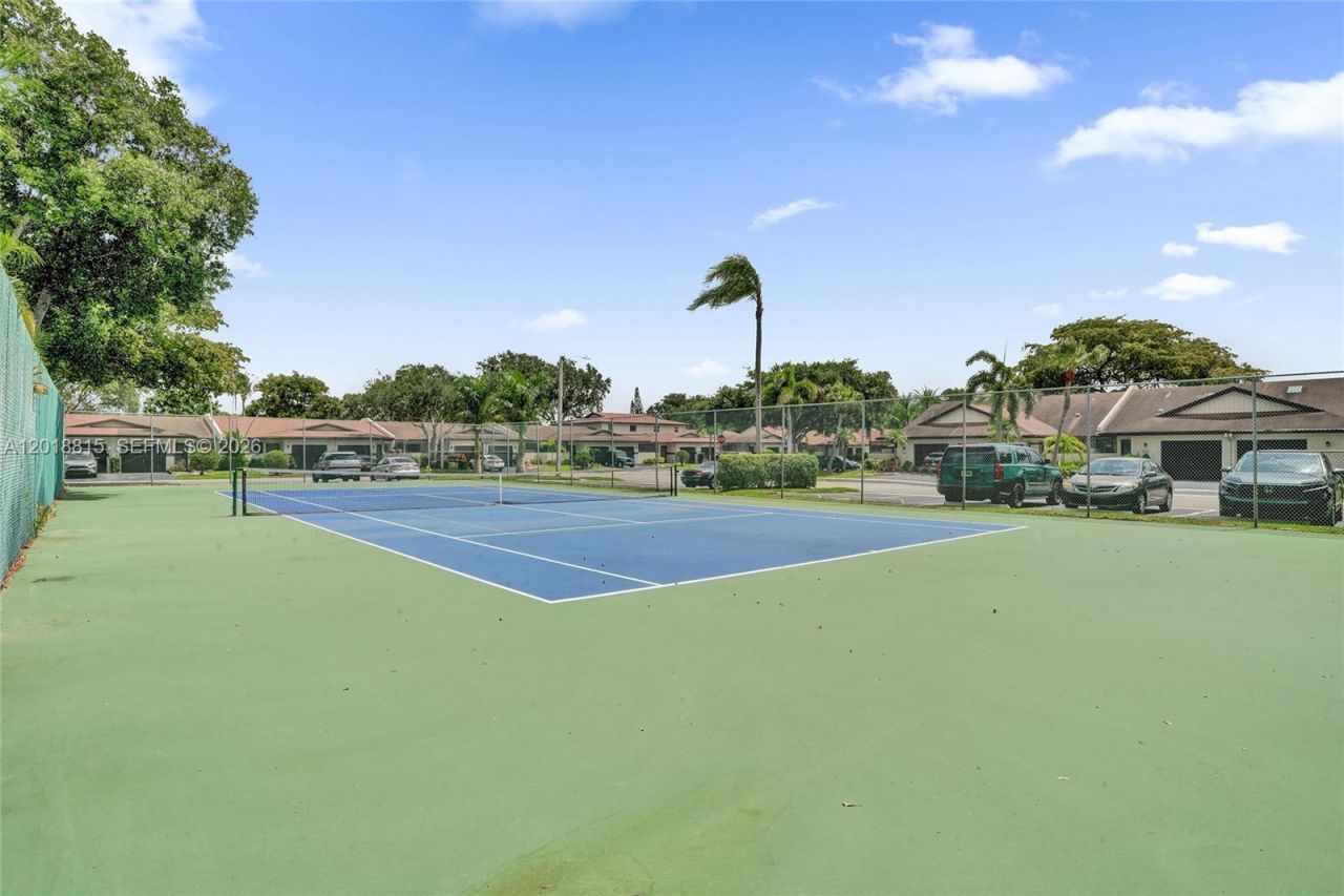 9011 NW 61st St , Tamarac, FL 33321 Photo
