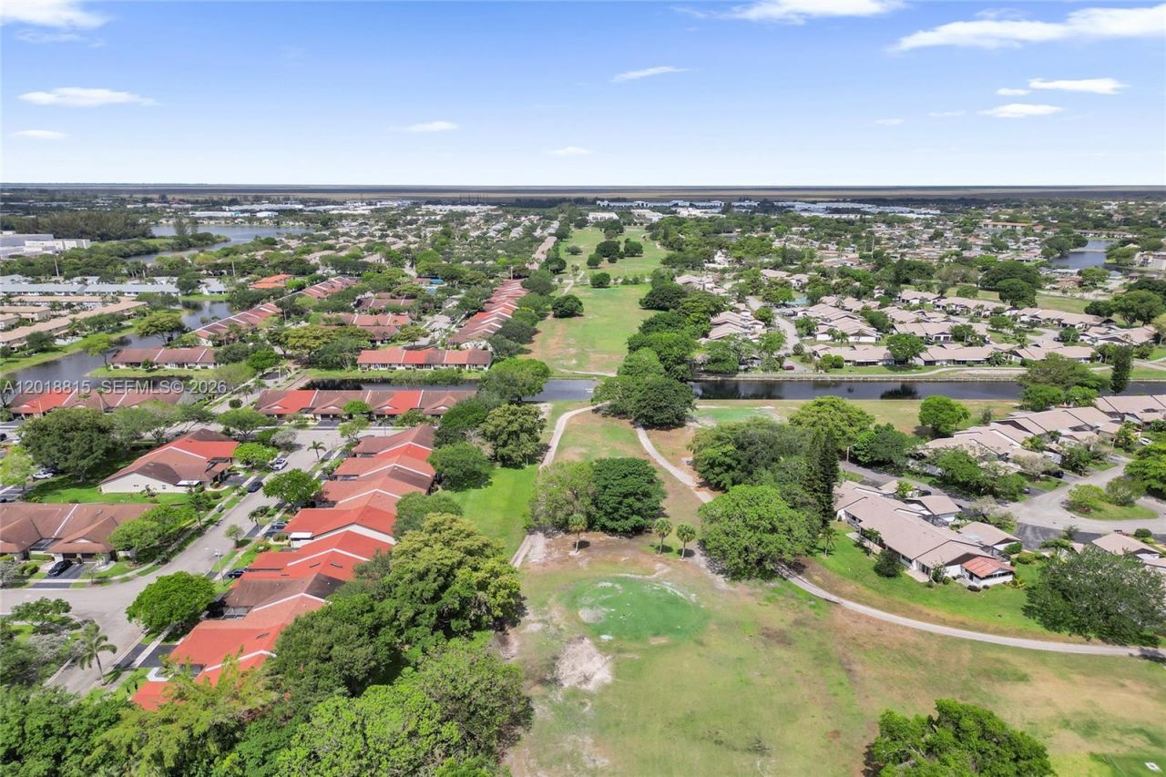 9011 NW 61st St , Tamarac, FL 33321 Photo