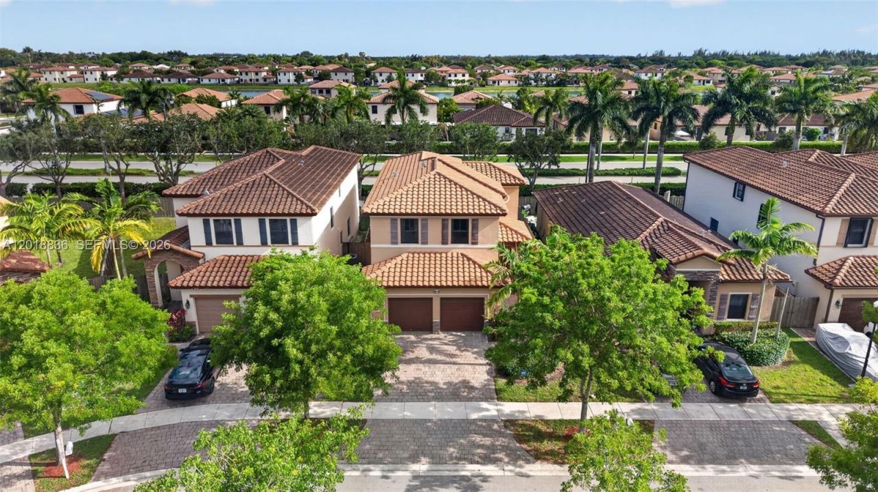 2542 NE 1st St, Homestead, FL 33033 Photo