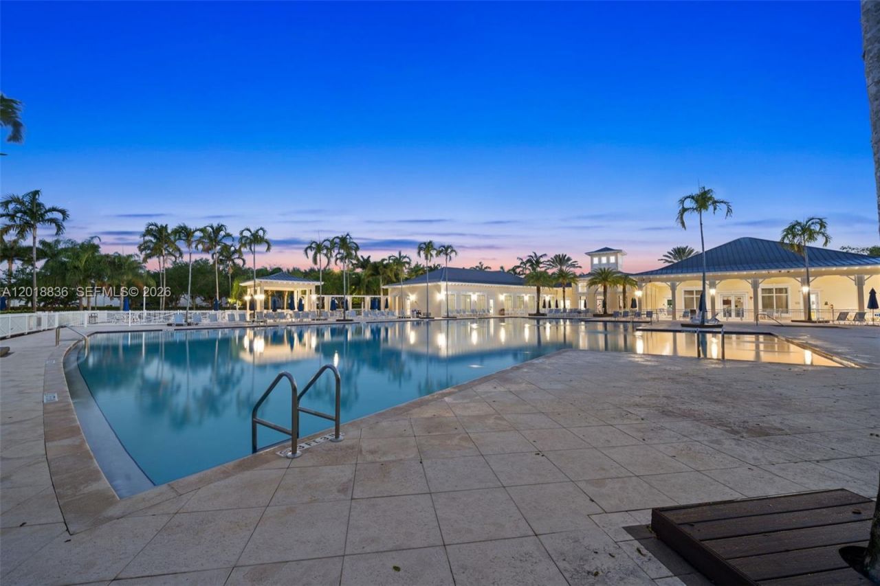 2542 NE 1st St, Homestead, FL 33033 Photo