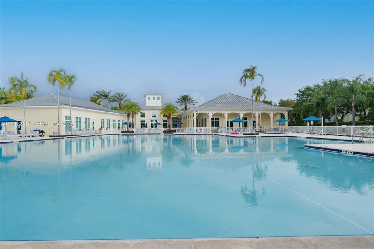 2542 NE 1st St, Homestead, FL 33033 Photo