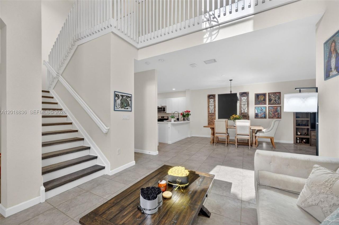 2542 NE 1st St, Homestead, FL 33033 Photo