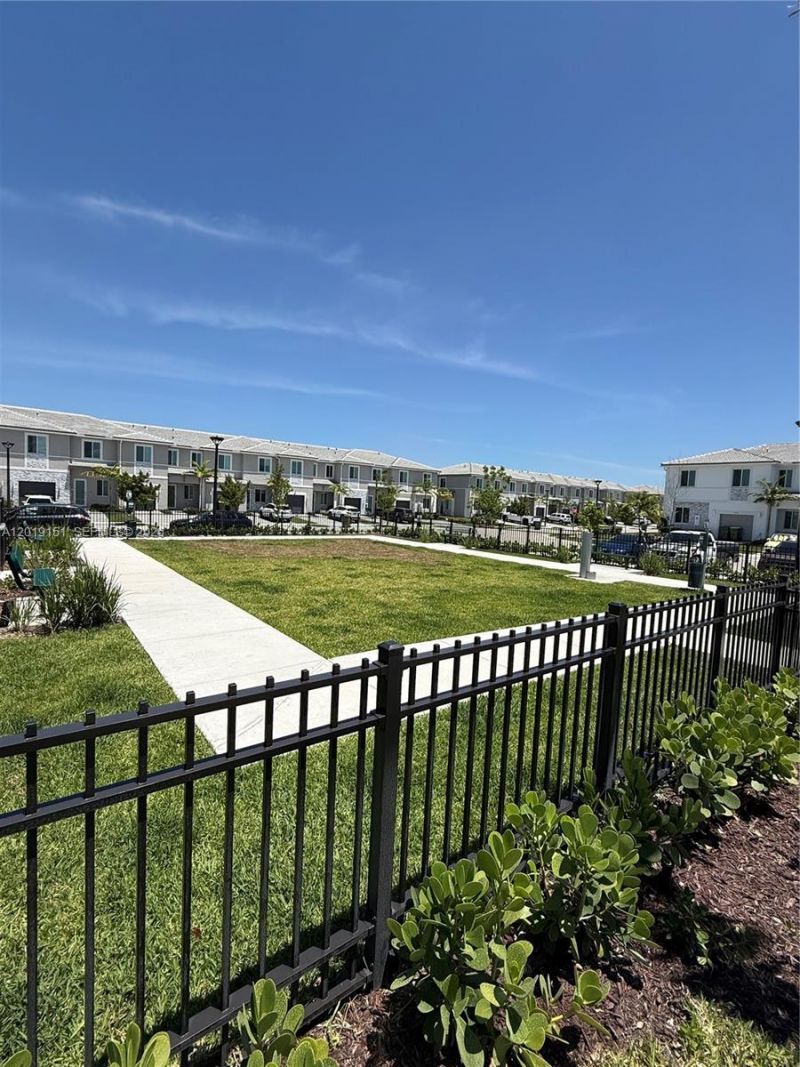 630 SE 15th St , Unit 630, Homestead, FL 33034 Photo