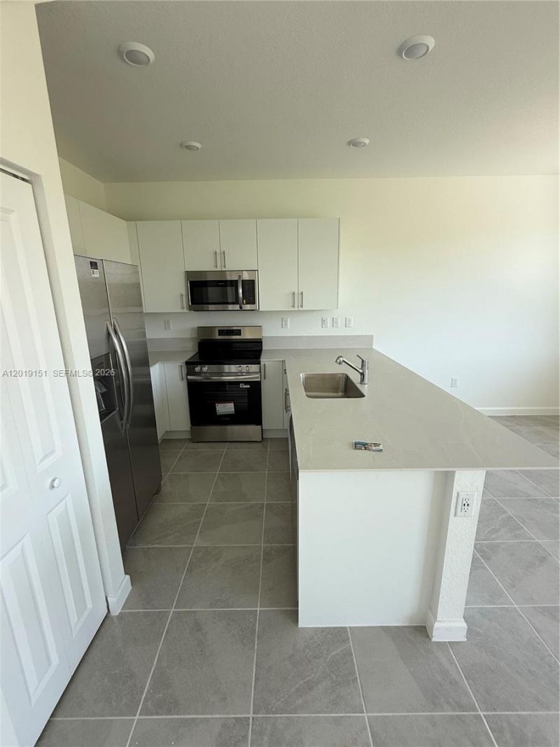 630 SE 15th St, Unit 630, Homestead, FL 33034 Photo