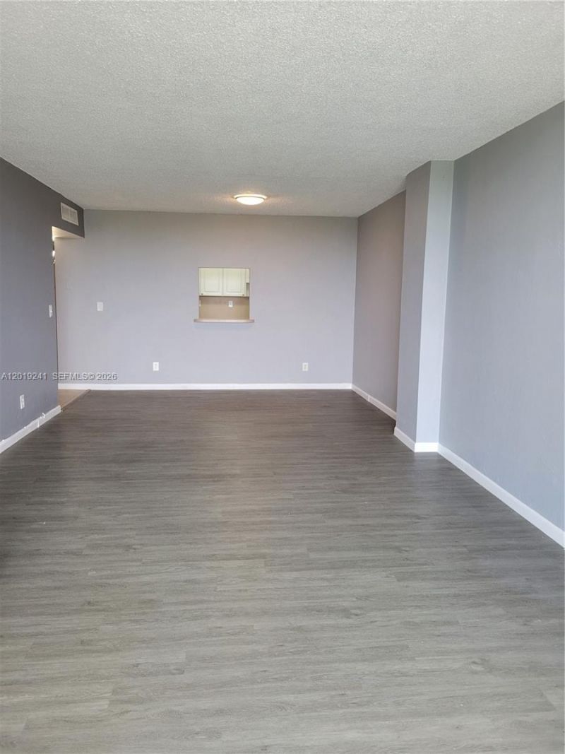 19380 Collins Ave , Unit 418, Sunny Isles Beach, FL 33160 Photo