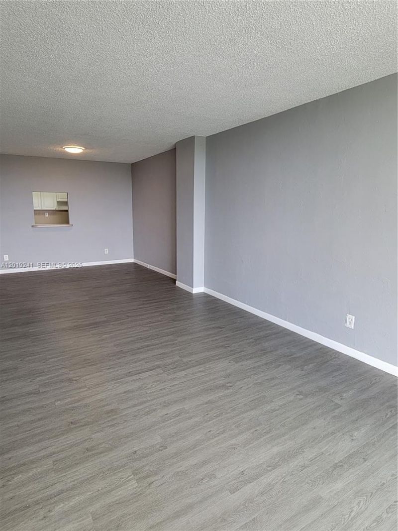19380 Collins Ave , Unit 418, Sunny Isles Beach, FL 33160 Photo
