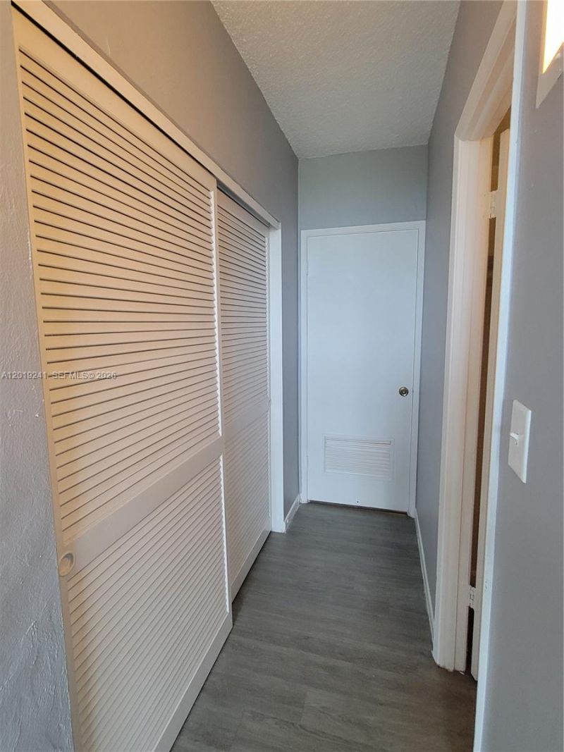 19380 Collins Ave , Unit 418, Sunny Isles Beach, FL 33160 Photo