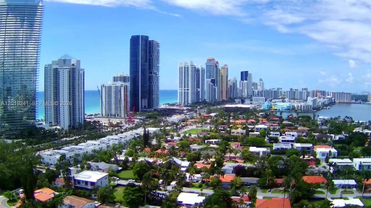 19380 Collins Ave , Unit 418, Sunny Isles Beach, FL 33160 Photo