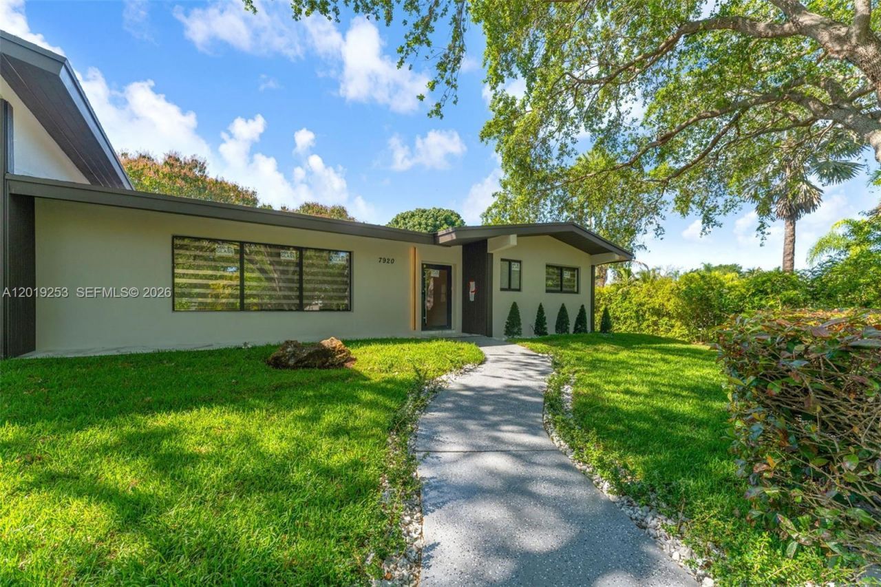 7920 SW 132nd St , Pinecrest, FL 33156 Photo
