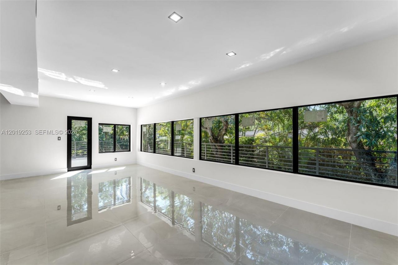 7920 SW 132nd St , Pinecrest, FL 33156 Photo