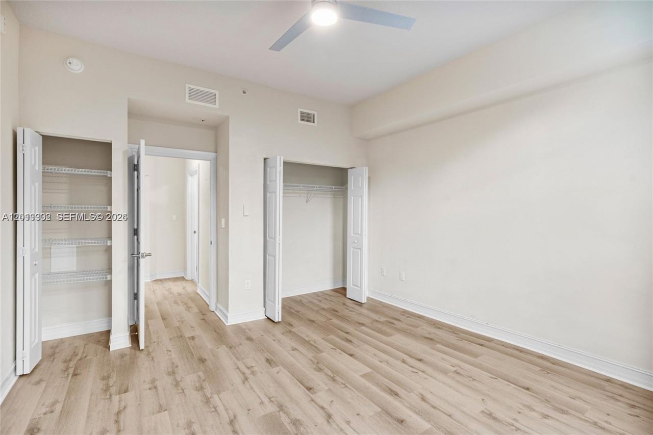 3001 NE 185th St , Unit 219, Aventura, FL 33180 Photo