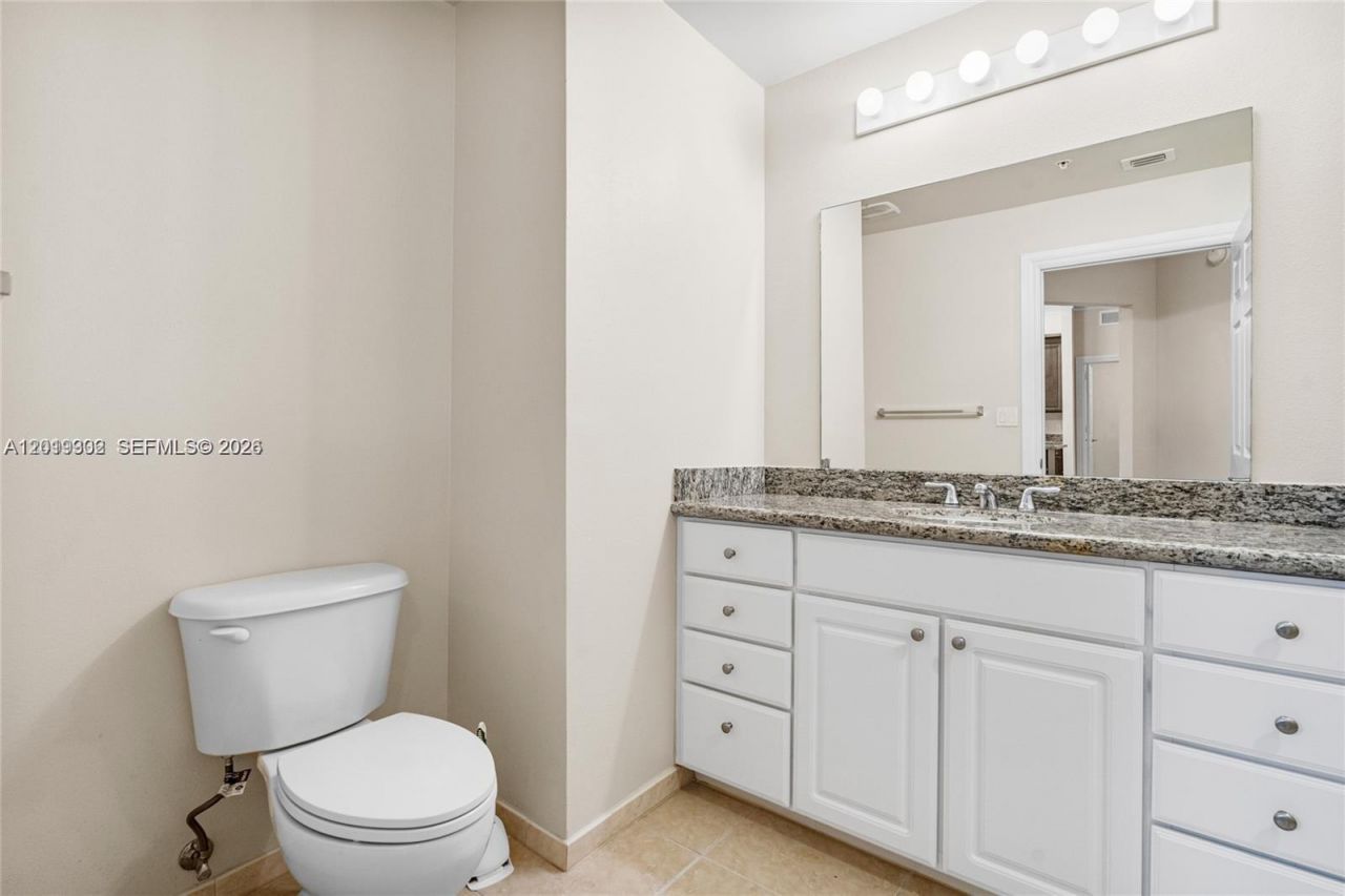 3001 NE 185th St , Unit 219, Aventura, FL 33180 Photo