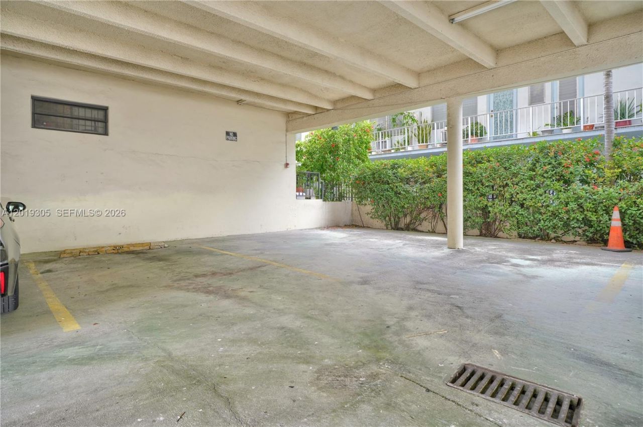 950 Euclid Ave , Unit 201, Miami Beach, FL 33139 Photo