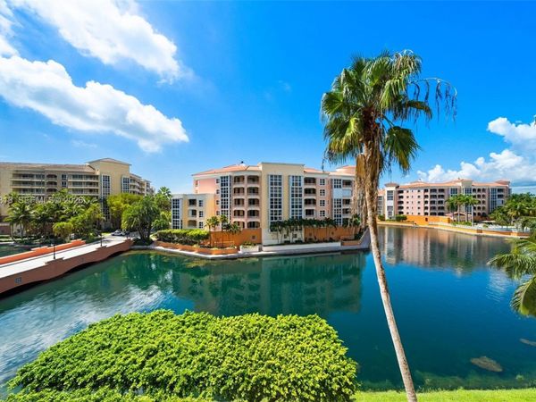 713 Crandon Blvd , Unit 404, Key Biscayne, FL 33149