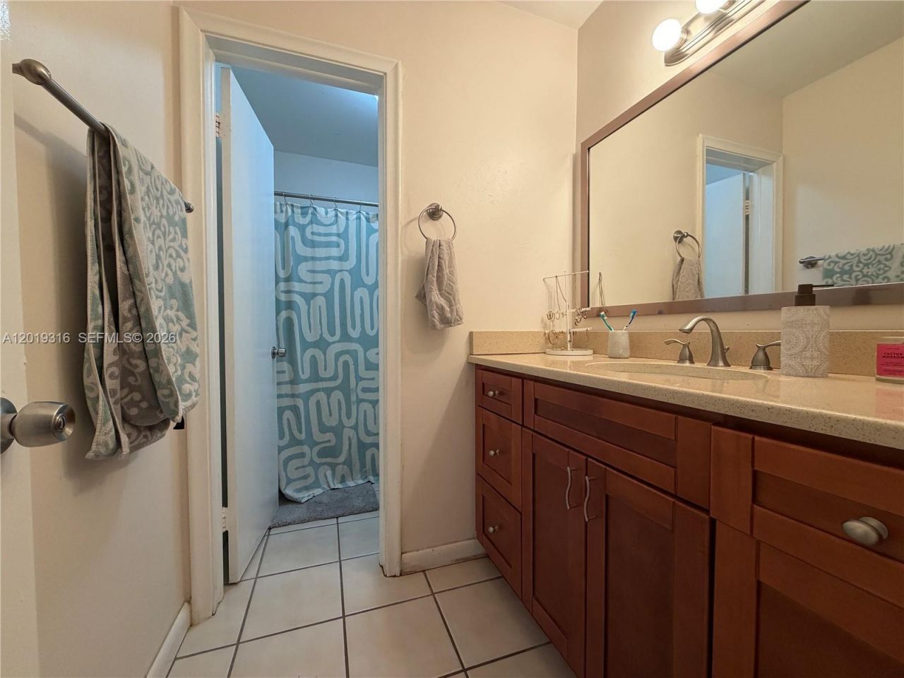 3245 Village Green Dr, Miami, FL 33175 Photo