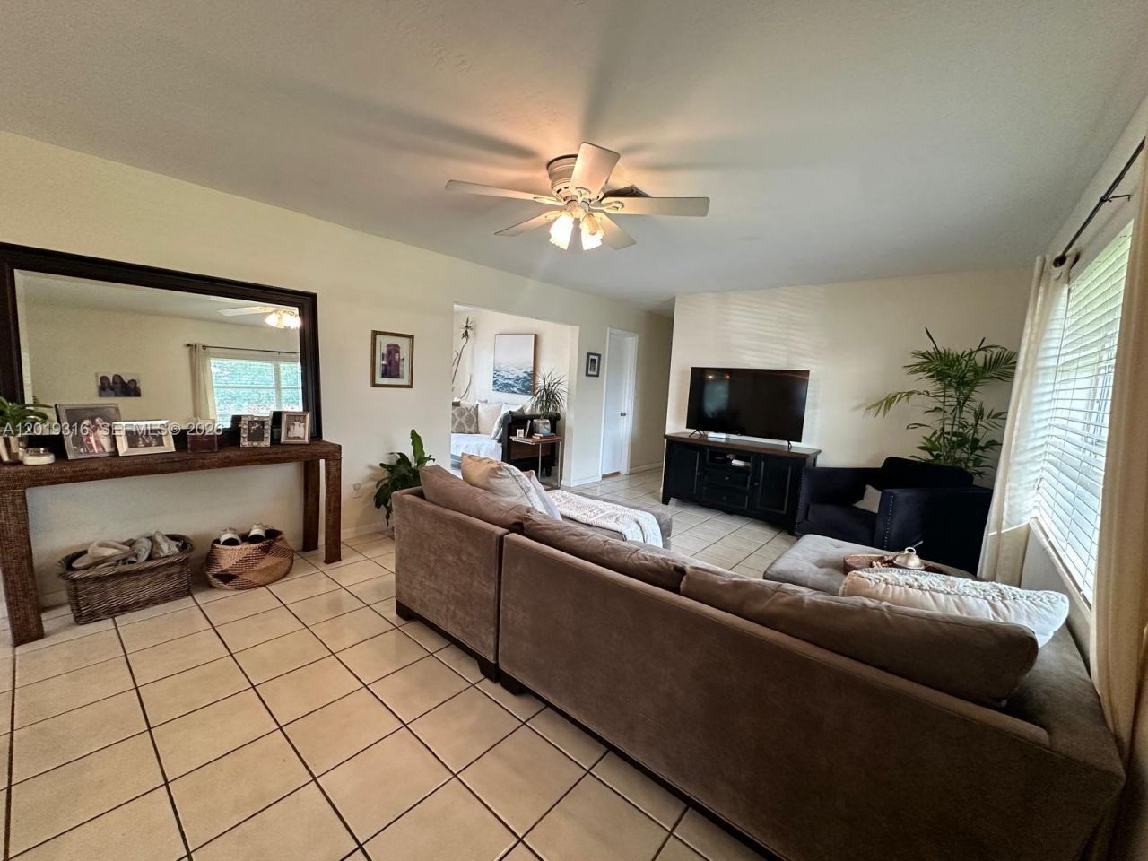 3245 Village Green Dr, Miami, FL 33175 Photo