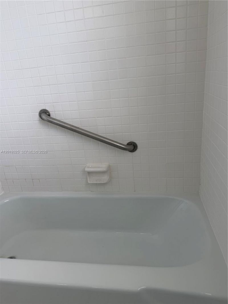 6701 Cypress Rd, Unit 109, Plantation, FL 33317 Photo