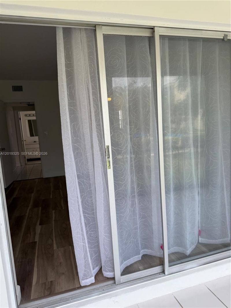6701 Cypress Rd, Unit 109, Plantation, FL 33317 Photo