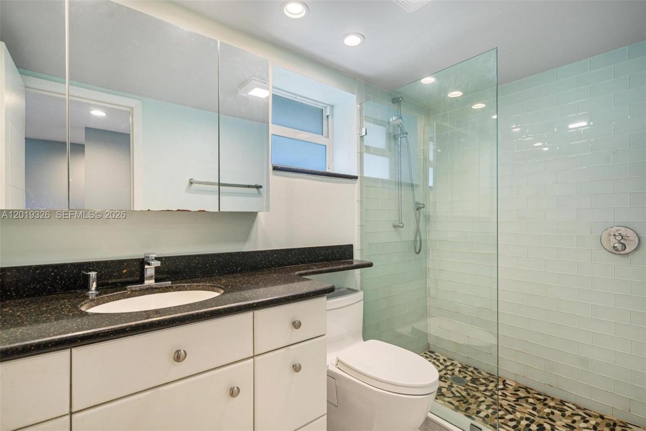 100 Edgewater Dr , Unit 342, Coral Gables, FL 33133 Photo
