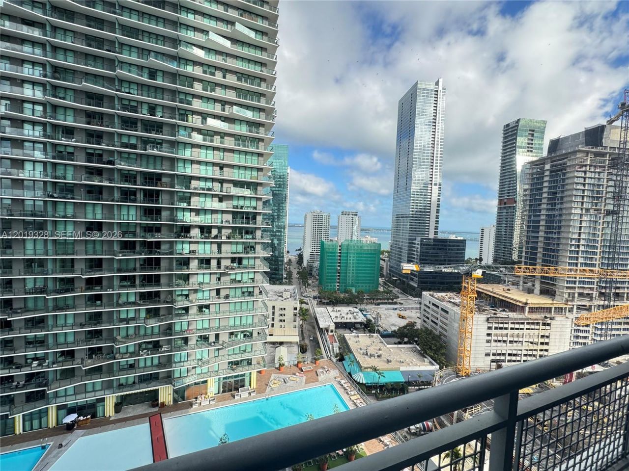 60 SW 13th St , Unit 2006, Miami, FL 33130 Photo