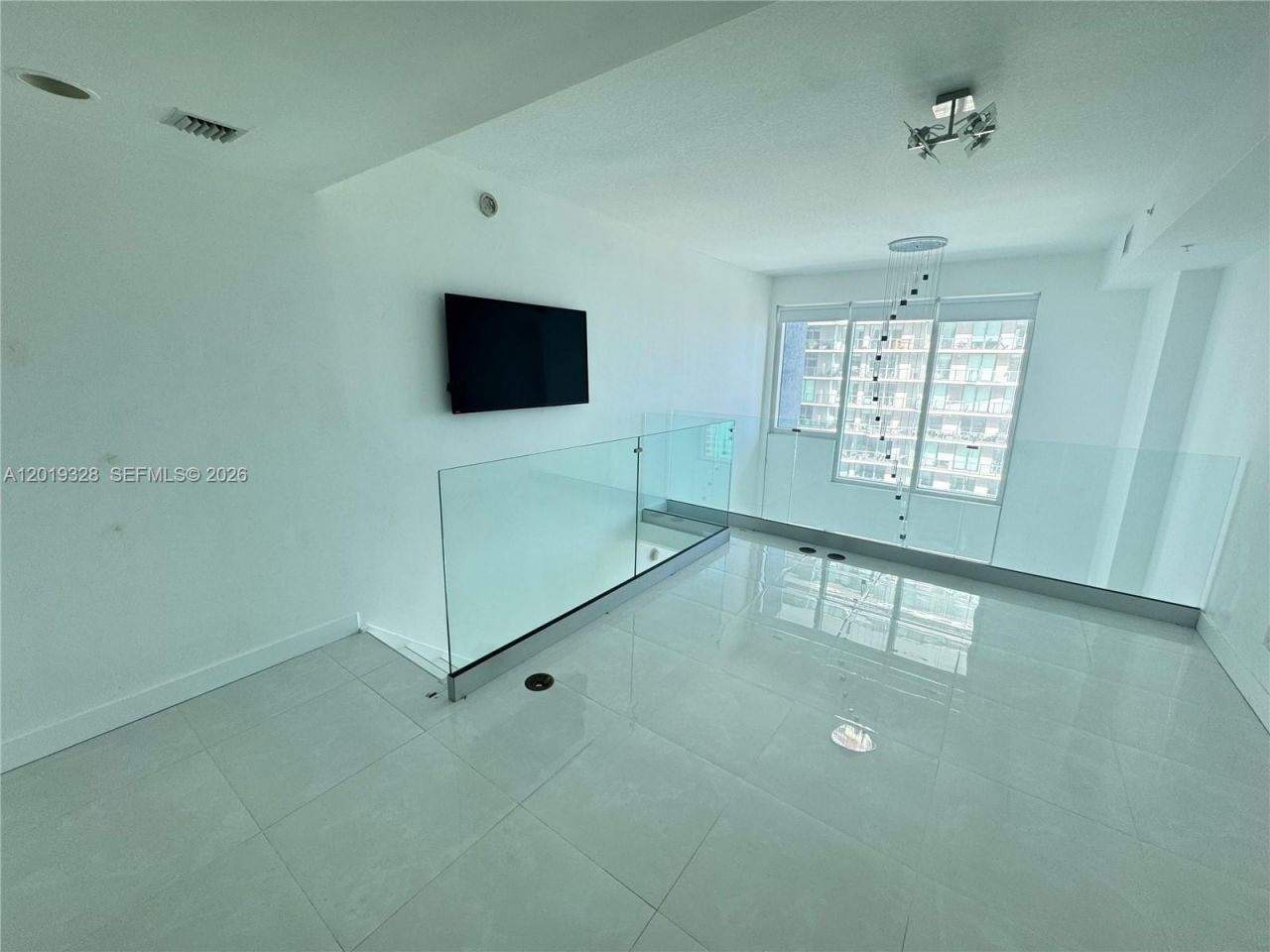 60 SW 13th St , Unit 2006, Miami, FL 33130 Photo