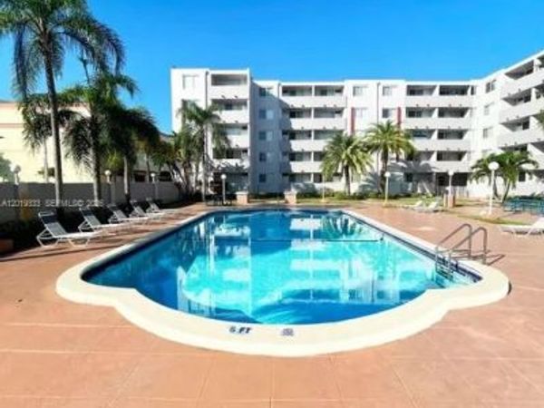 999 NE 167th St , Unit 513, North Miami Beach, FL 33162